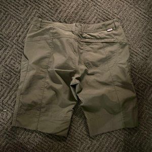 Patagonia Shorts, Olive Green, Pockets, Size 6